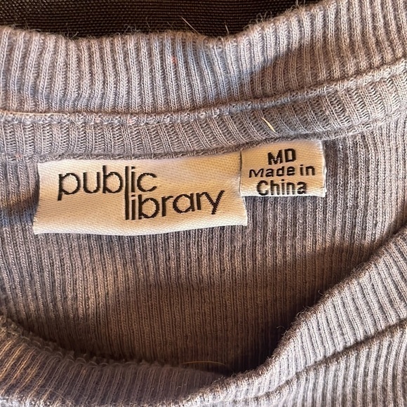 MEDIUM Women's Public Library Happy Daze Graphic Crop Top - Picture 7 of 8